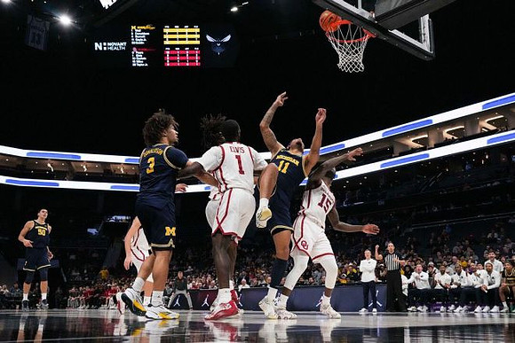 Vladislav Goldin (50), Tre Donaldson (3), and Roddy Gayle Jr. (11)