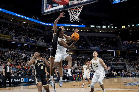 L.J. Cason (2), Tre Donaldson (3), and Vladislav Goldin (50)