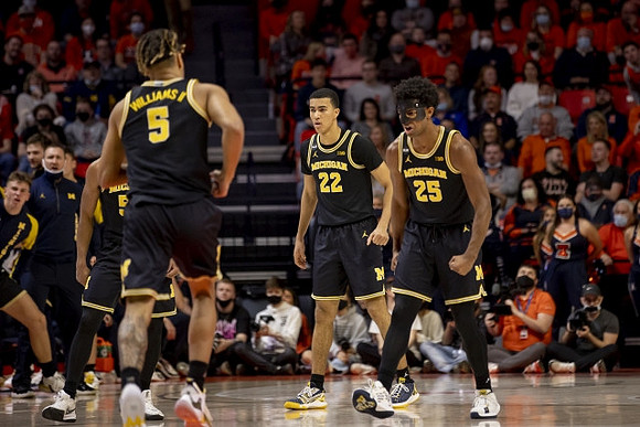 Terrance Williams II (5), Caleb Houstan (22), and Jace Howard (25)