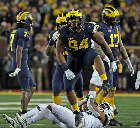 Makari Paige (7), Kris Jenkins (94), and Braiden McGregor (17)