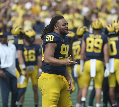 Mike Morris (90)