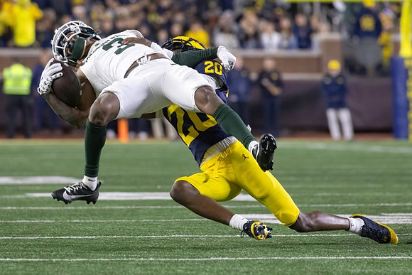 Jyaire Hill (20)
