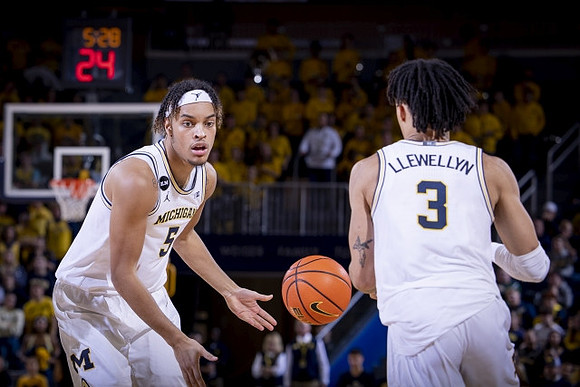 Terrance Williams II (5) and Jaelin Llewellyn (3)