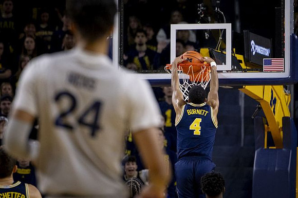 Nimari Burnett (4)