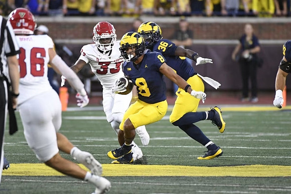 Tyler Morris (8) and Keshaun Harris (36)