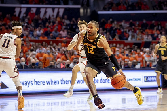 DeVante' Jones (12) and Terrance Williams II (5)