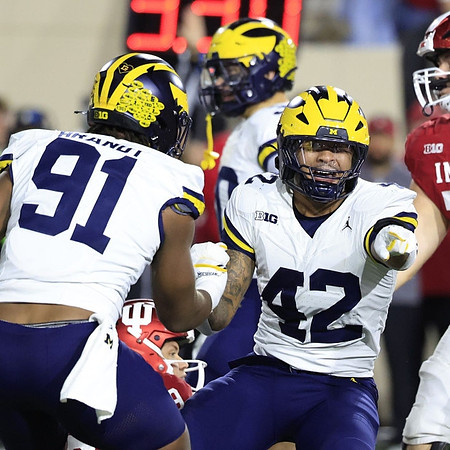 Cameron Brandt (91) and TJ Guy (42)