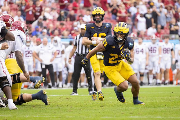 Davis Warren (16) and Jordan Marshall (23)