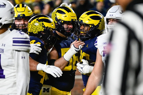 Max Bredeson (44), Dominick Giudice (56), and Kalel Mullings (20)