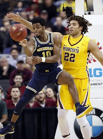 Derrick Walton Jr. (10)