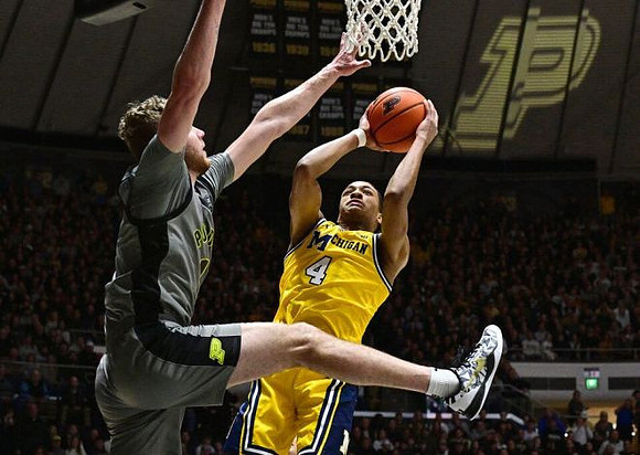 Nimari Burnett (4)