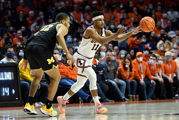 DeVante' Jones (12)