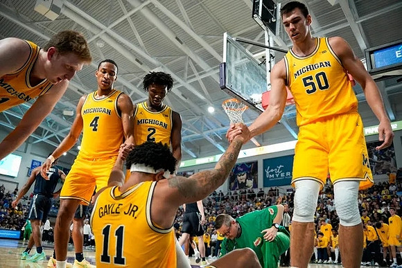 Danny Wolf (1), Nimari Burnett (4), L.J. Cason (2), Roddy Gayle Jr. (11), and Vladislav Goldin (50)