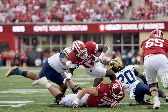 Jyaire Hill (20)
