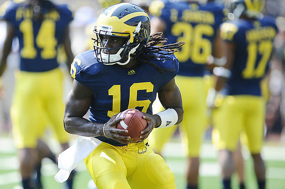 Denard Robinson (16)