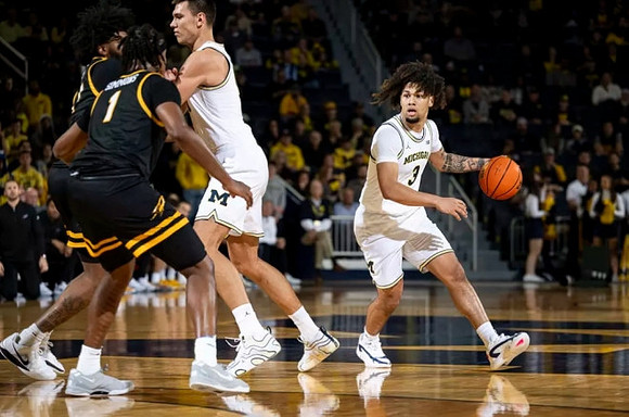 Vladislav Goldin (50) and Tre Donaldson (3)