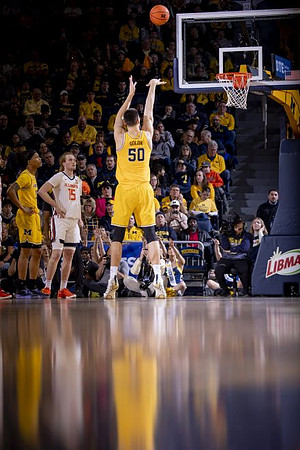 Rubin Jones (15) and Vladislav Goldin (50)