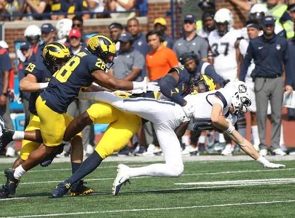 Joey Velazquez (29) and Quinten Johnson (28)
