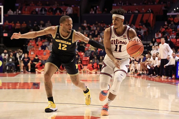 DeVante' Jones (12)