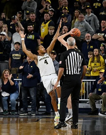 Nimari Burnett (4)