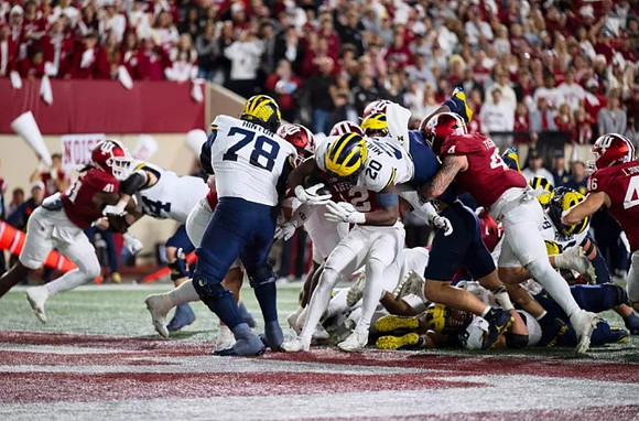Myles Hinton (78) and Kalel Mullings (20)