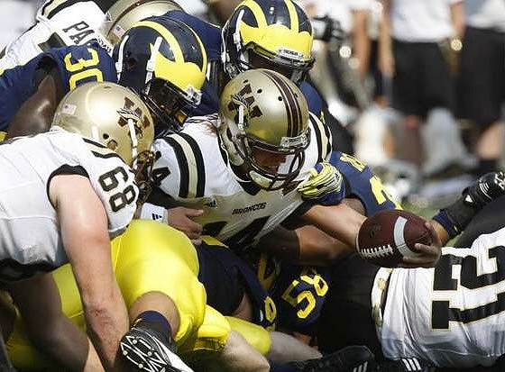 Thomas Gordon (30) and Brandon Herron (58)
