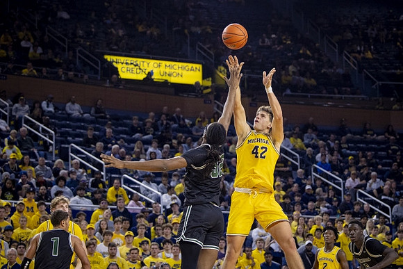 Sam Walters (24), Will Tschetter (42), and L.J. Cason (2)