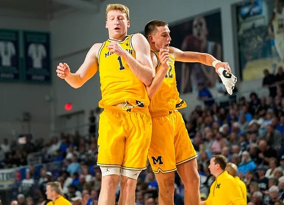 Danny Wolf (1) and Will Tschetter (42)