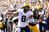 Ronnie Bell (8) and Luke Schoonmaker (86)