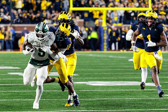 Aamir Hall (12) and Jaishawn Barham (1)