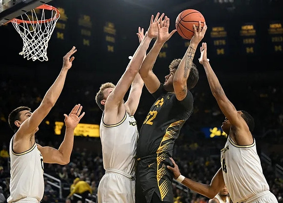 Vladislav Goldin (50), Danny Wolf (1), and Nimari Burnett (4)