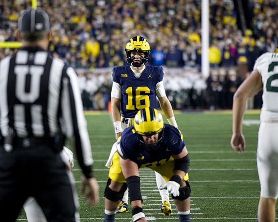 Greg Crippen (51) and Davis Warren (16)