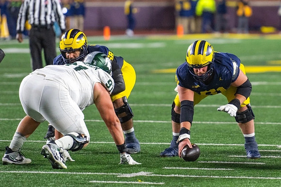 Giovanni El-Hadi (58) and Greg Crippen (51)