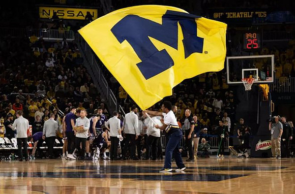 Michigan Cheerleaders