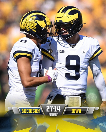 Ronnie Bell (8) and J.J. McCarthy (9)