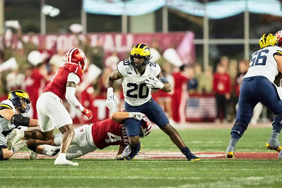Kalel Mullings (20) and Dominick Giudice (56)