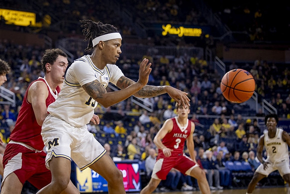 Rubin Jones (15) and L.J. Cason (2)
