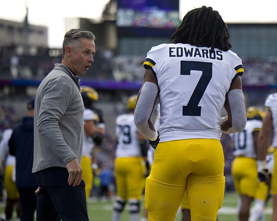 Donovan Edwards (7)