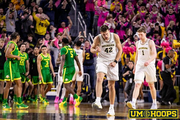 Nimari Burnett (4), Will Tschetter (42), and Danny Wolf (1)