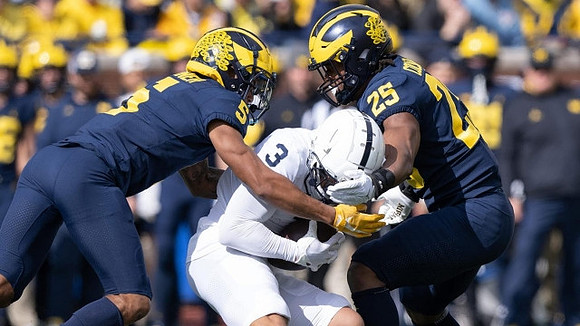 DJ Turner (5) and Junior Colson (25)