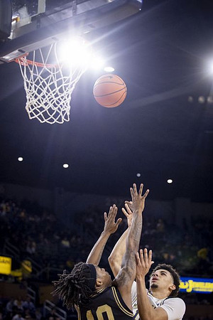 Justin Pippen (10)