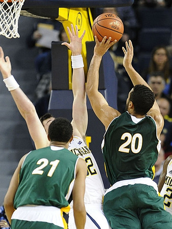 Ricky Doyle (32)
