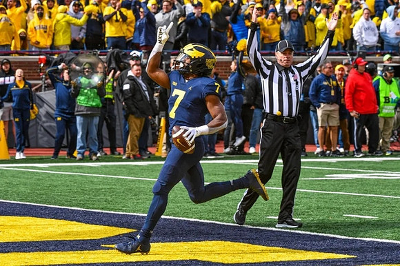 Donovan Edwards (7)