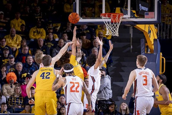Will Tschetter (42) and Tre Donaldson (3)