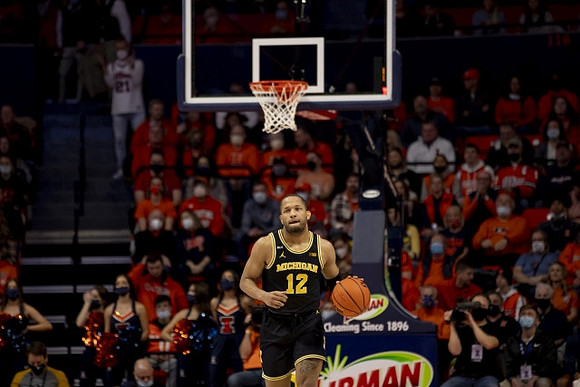 DeVante' Jones (12)