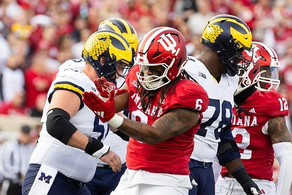 Greg Crippen (51) and Myles Hinton (78)
