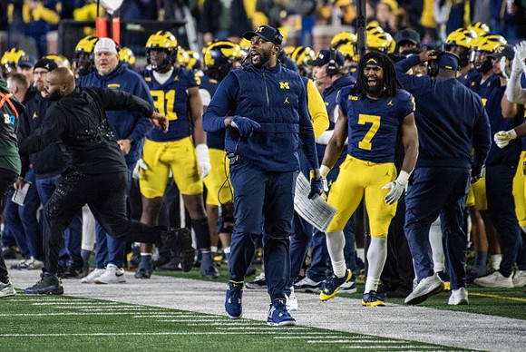 Sherrone Moore and Donovan Edwards (7)