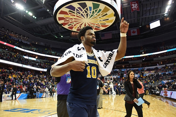 Derrick Walton Jr. (10)
