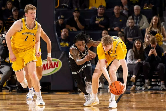 Danny Wolf (1) and Sam Walters (24)