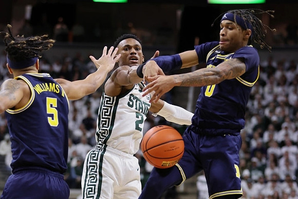 Terrance Williams II (5) and Dug McDaniel (0)